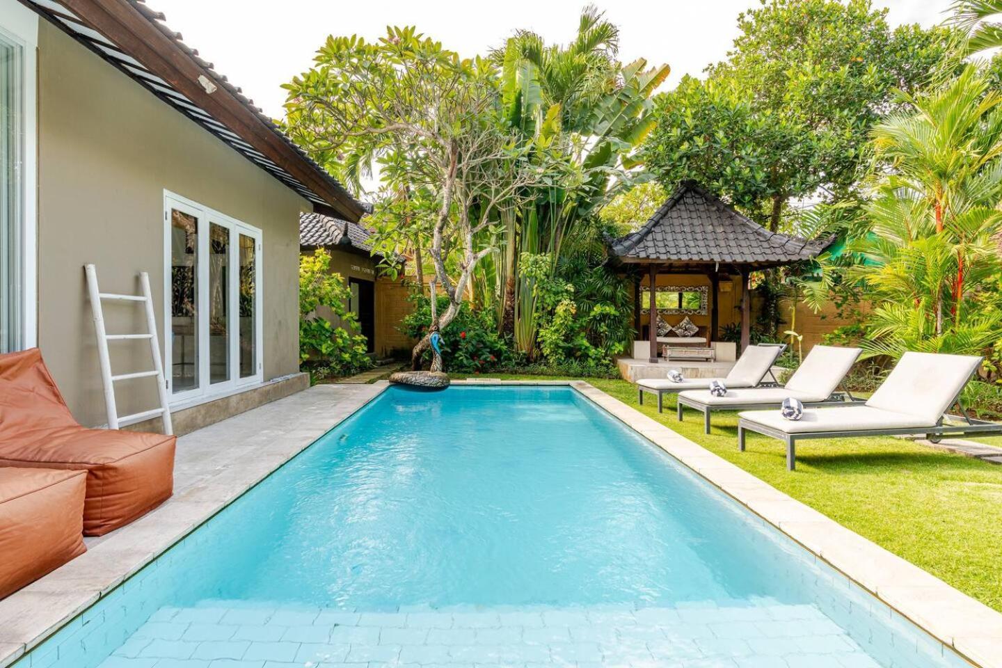 Villa Sitara, Sitara Villa Group Seminyak Dış mekan fotoğraf